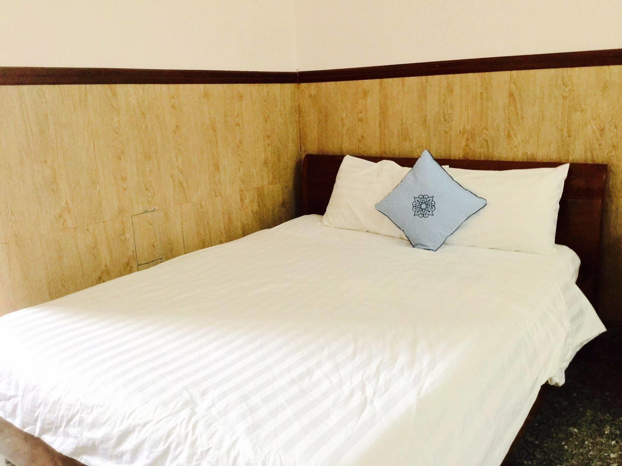 Anh Dao Hotel Фу Куок Екстериор снимка