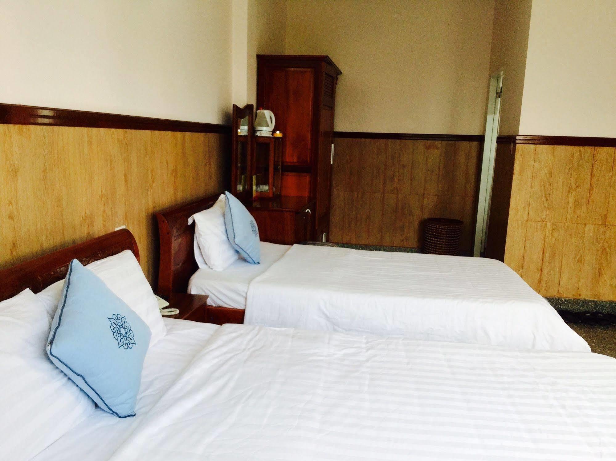 Anh Dao Hotel Фу Куок Екстериор снимка